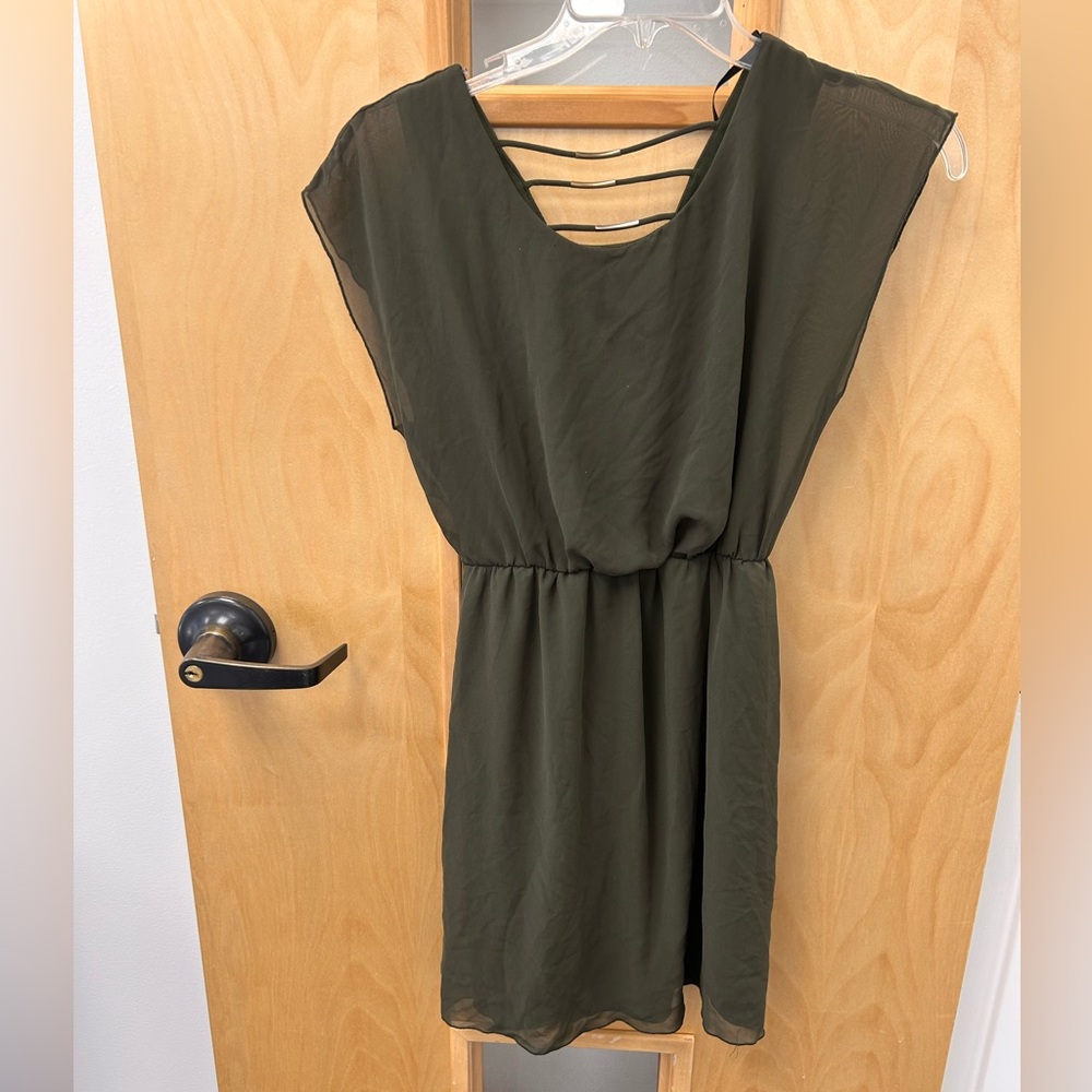 🌼3/$10🌼 En Focus Studio Dark green mini dress Size 4
